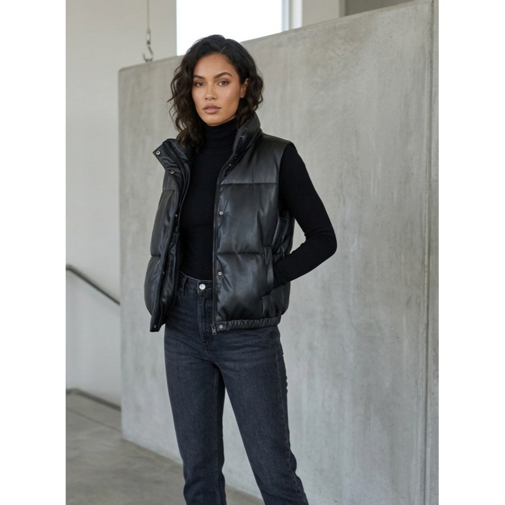 Truth by Republic Faux Leather Puffer Vest Black Quilted Moto Streetwear XS